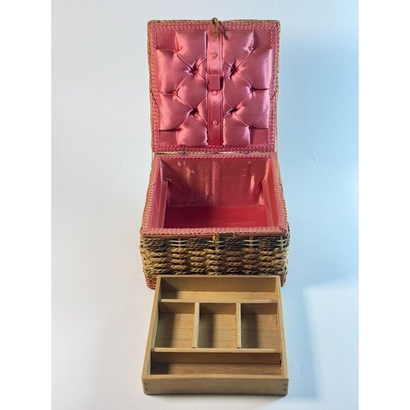 Woven Vintage Sewing Basket Pink Satin Lined Box w/ Wooden Dividers - Picture 5 of 11